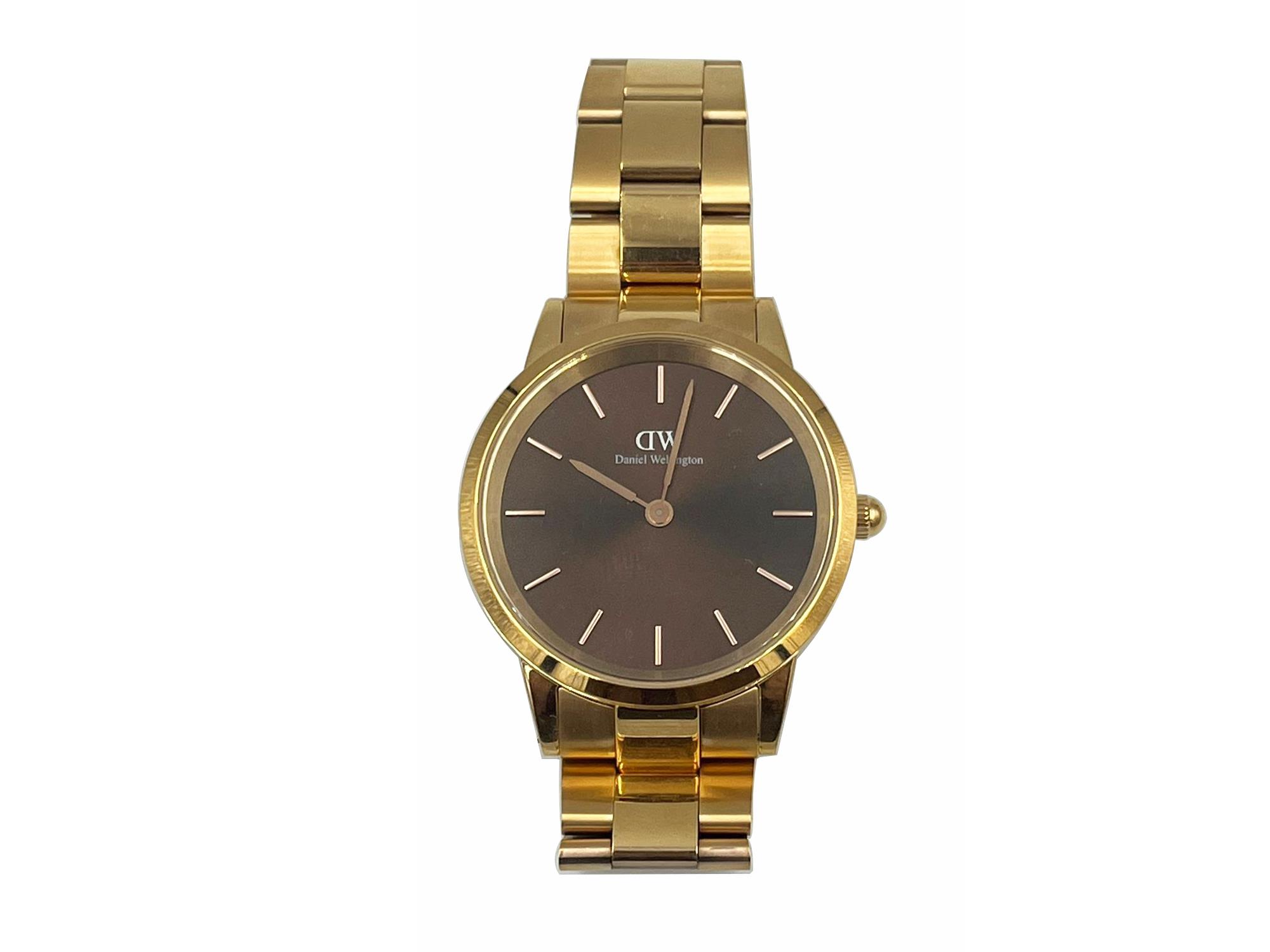 Iconic Amber dw00100460